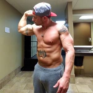 Meet your Posher, Clint